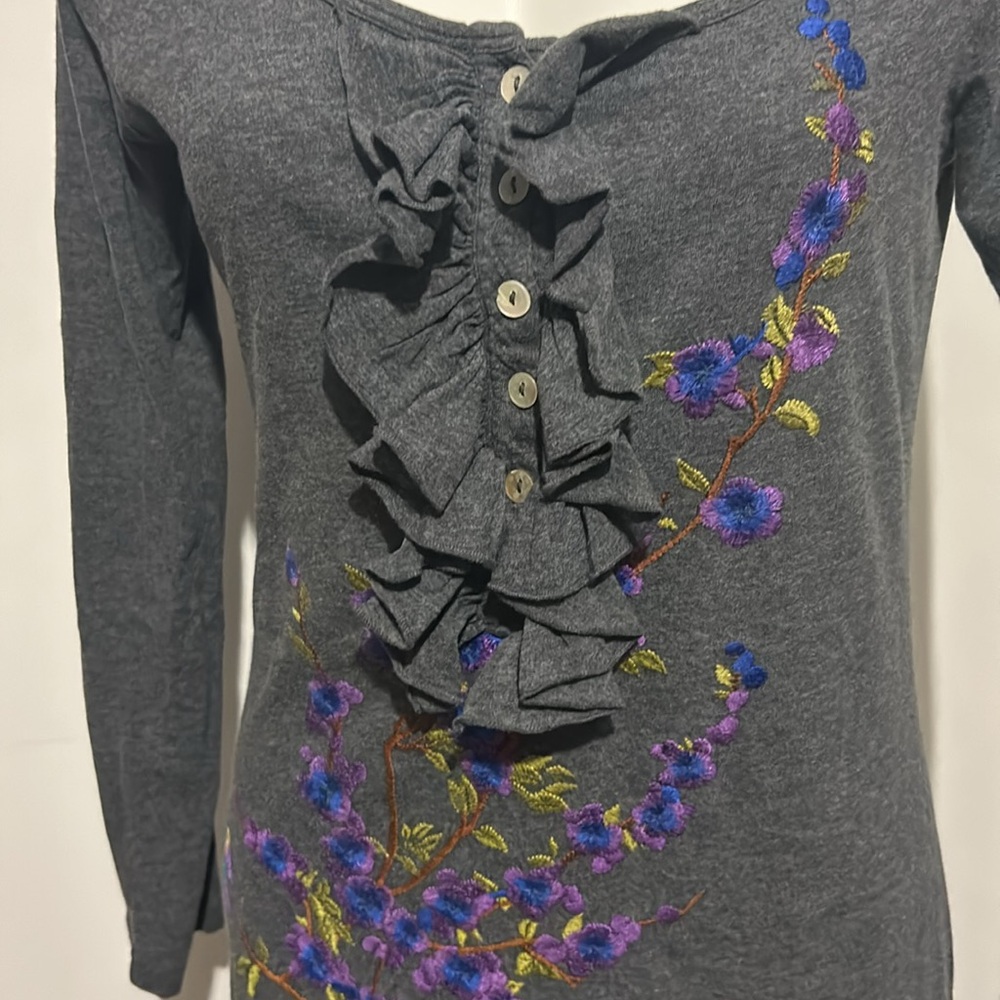 Johnny Was floral gray cotton ruffle embroidered long sleeve top soft casual - Picture 2 of 6
